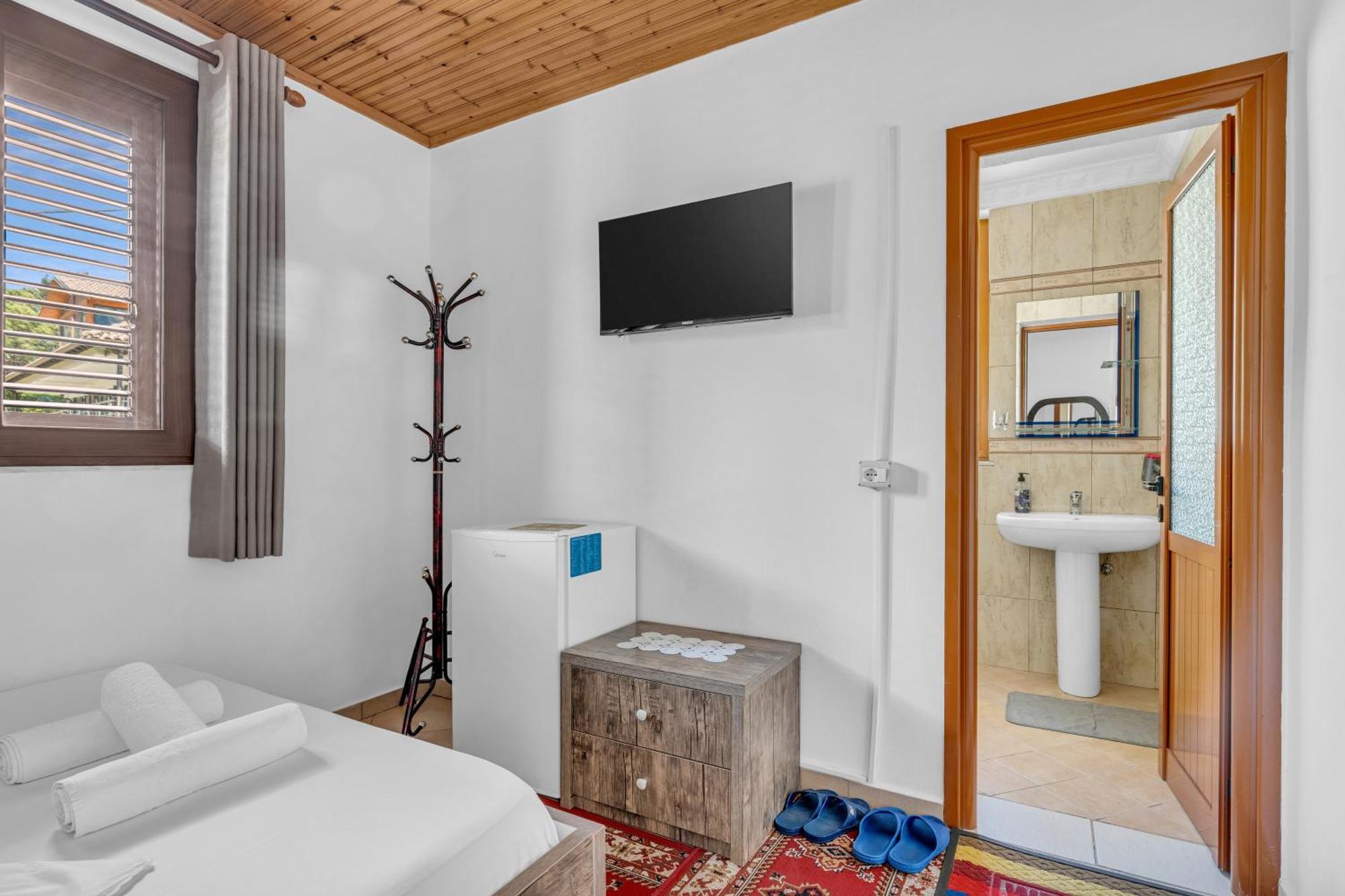 Guesthouse Emiljano Berat Dış mekan fotoğraf